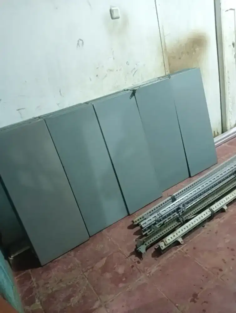 Jual rak besi lion 40*100*200 harga 400rb