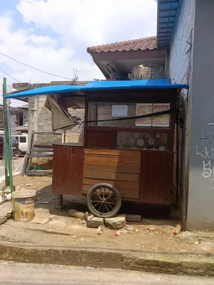 Gerobak Pecel Ayam, Nasi Uduk