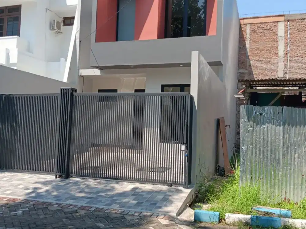 Dijual Rumah Manyar Jaya