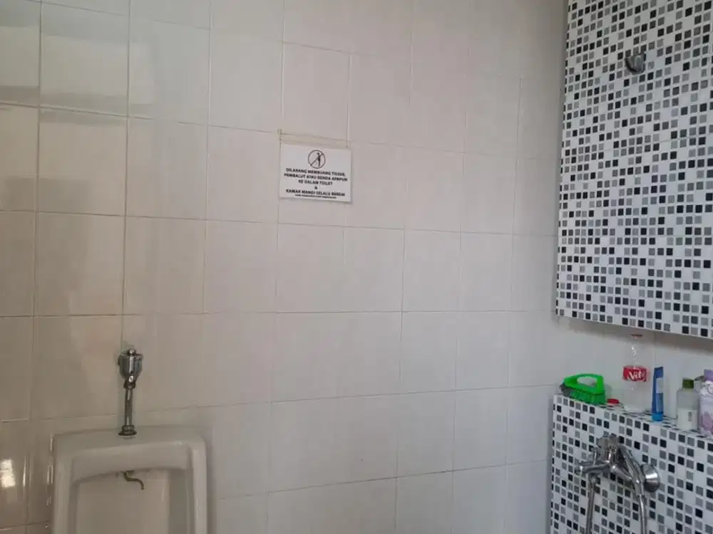 Dijual, Kelapa Gading Permai. Bangunan 2 Lt. Rumah kantor.