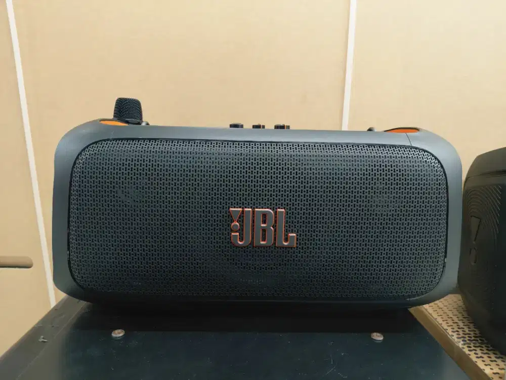 JBL ACTIVE SPEAKER