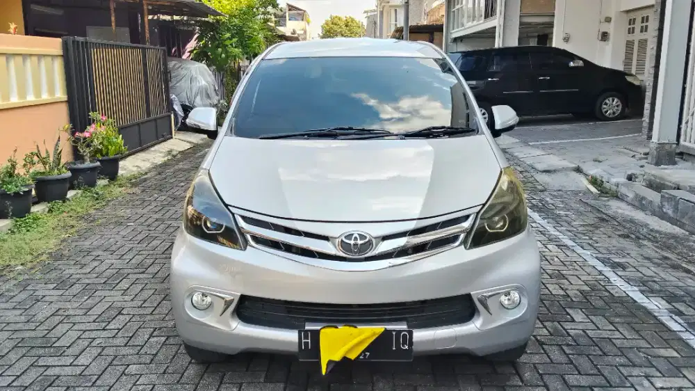 Toyota Avansa G 1500 manual 2012