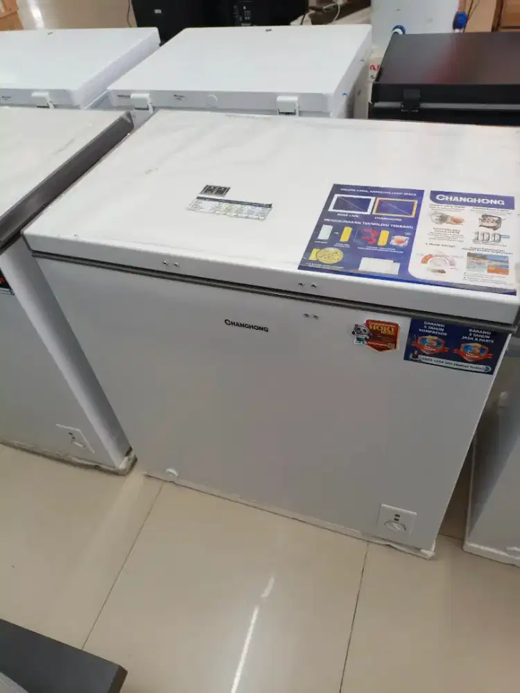 Kredit frezzer box Changhong 200L