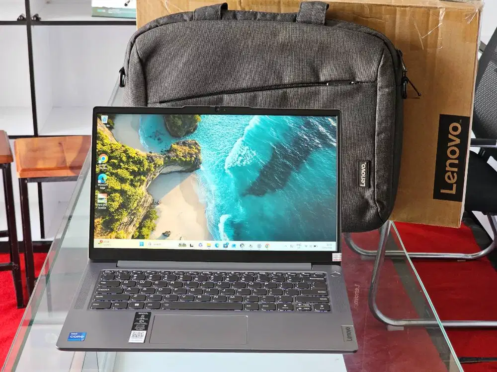 Lenovo ideapad slim 3i intel Core i7 Gen 13 Ram 16 GB SSD 512 GB Slim