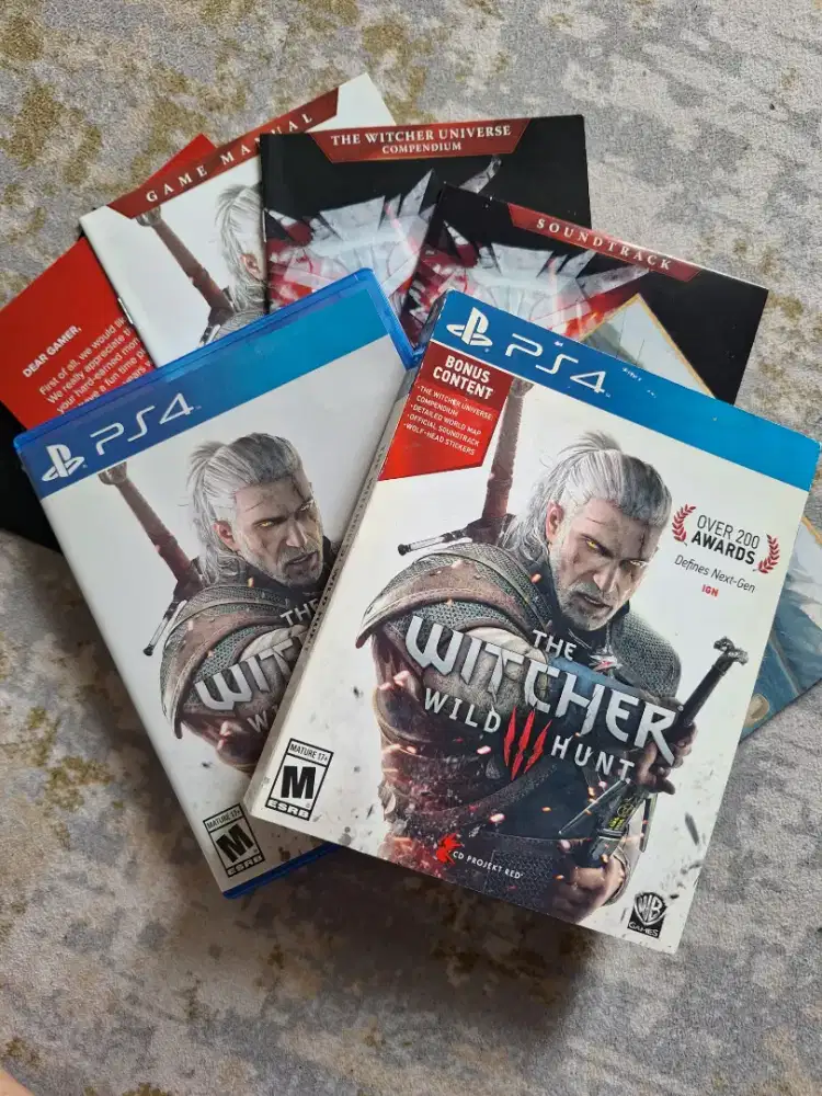 BD PS4 The Witcher 3 + Bonus Content
