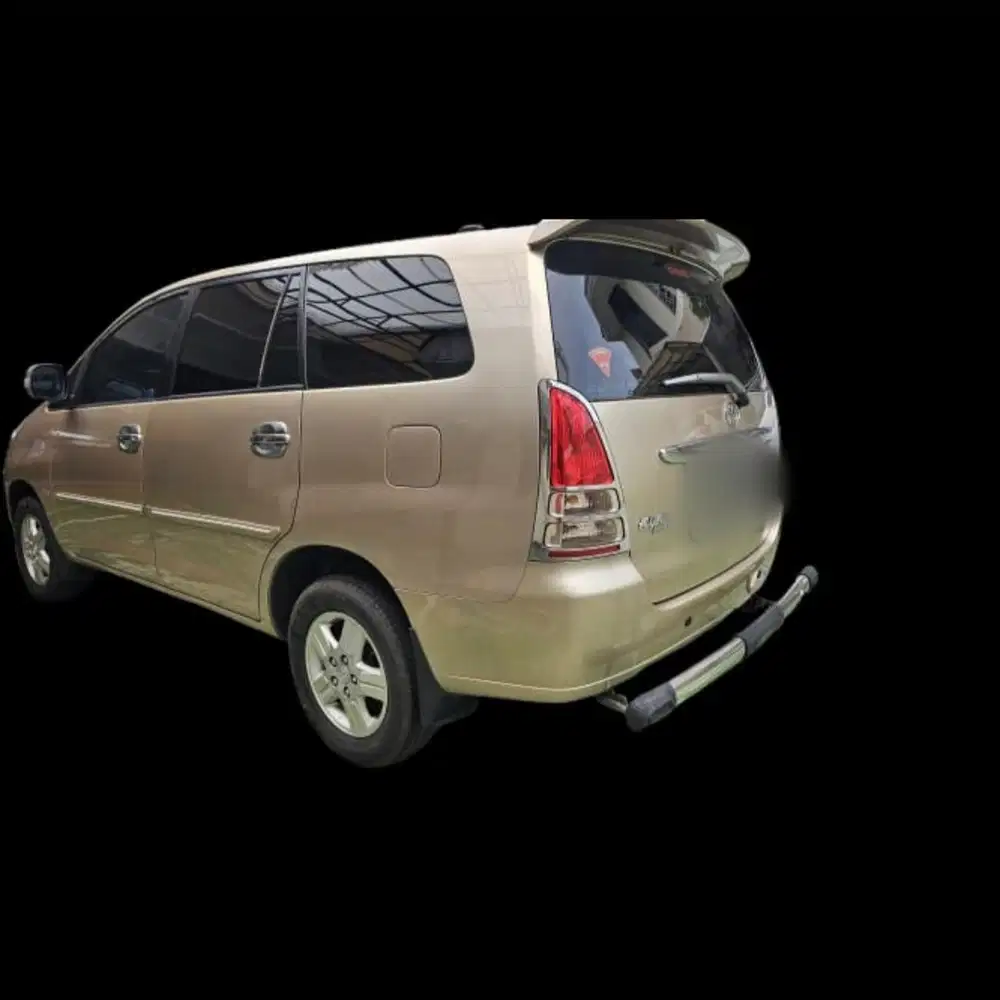 Toyota Kijang Innova 2006 Bensin
