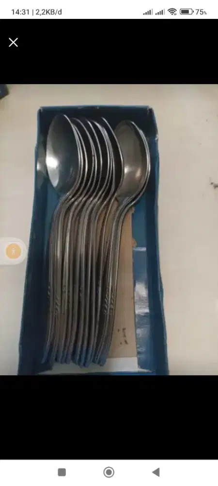 Sendok makan stenles merk doll