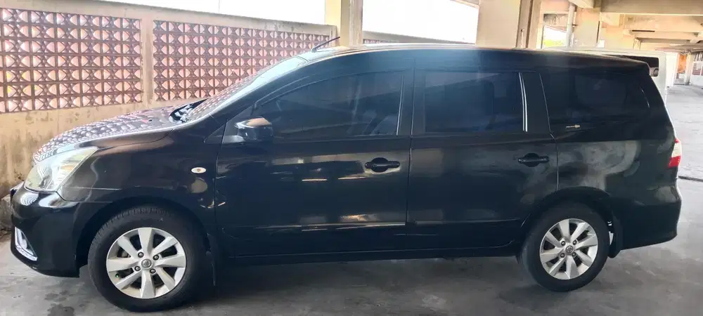 Nissan Grand livina 2014 Bensin