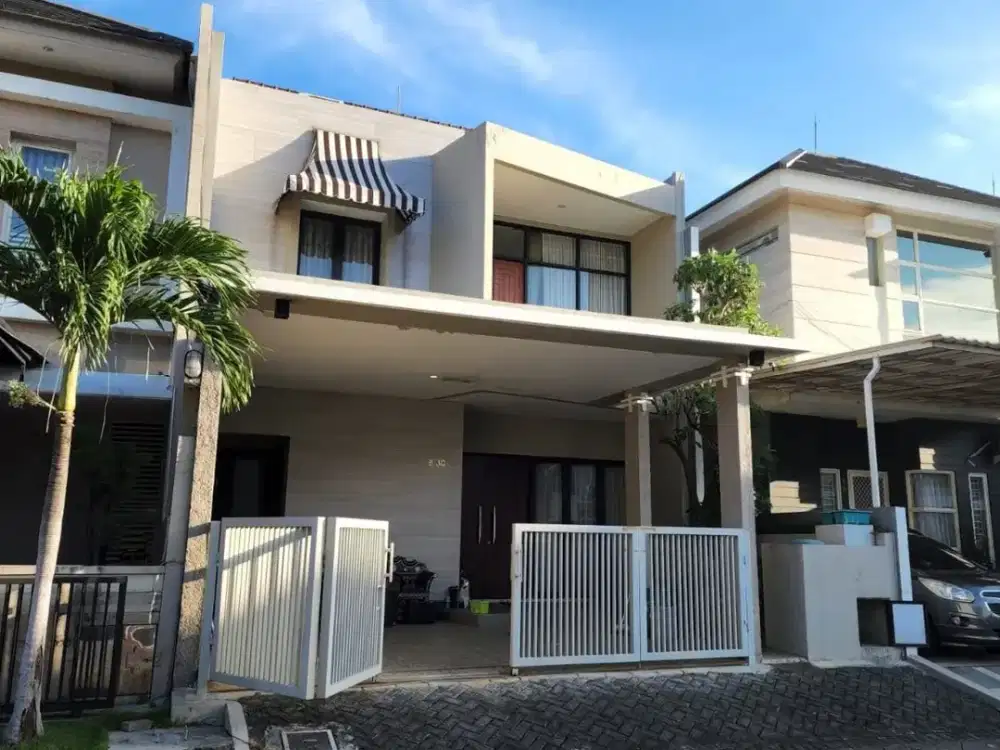 Rumah 2 Lantai Full, Bagus dan Strategis di Kertajaya Indah, Sby