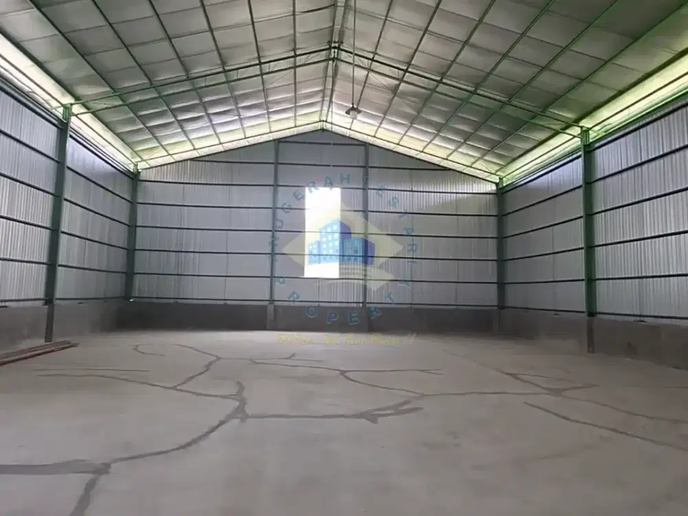 Gudang di jl ds Kutruk - Jambe Tangerang, Banten