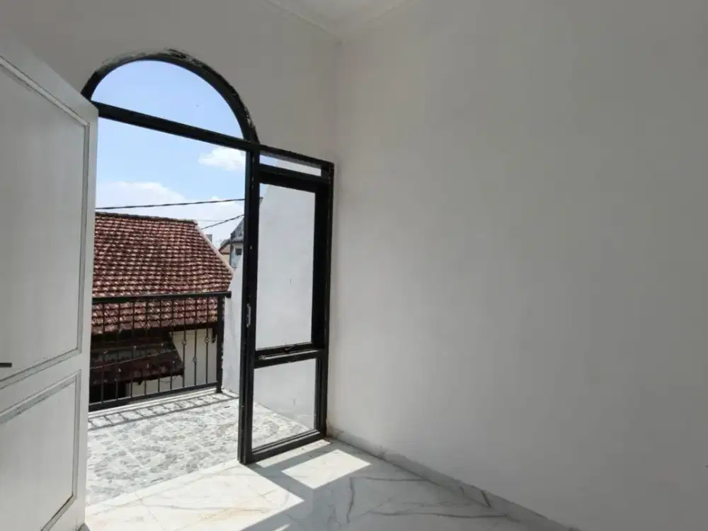 Rumah baru american clasik di Sawojajar 1 dekat exit toll Kota Malang