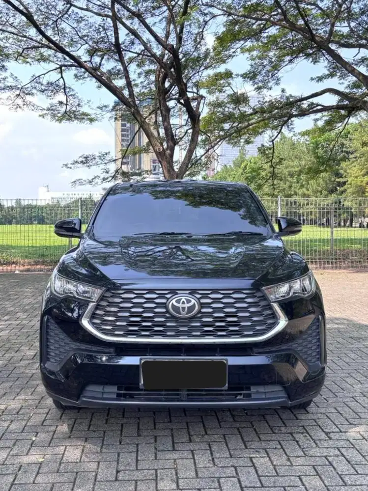 TOYOTA INNOVA 2.0 Zenix V AT Matic 2023