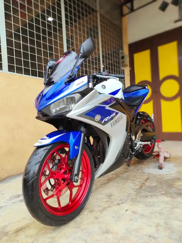Yamaha R25 / YZF R 25 2015, Blue Premium Metalic, Unit Mulus Terawat.