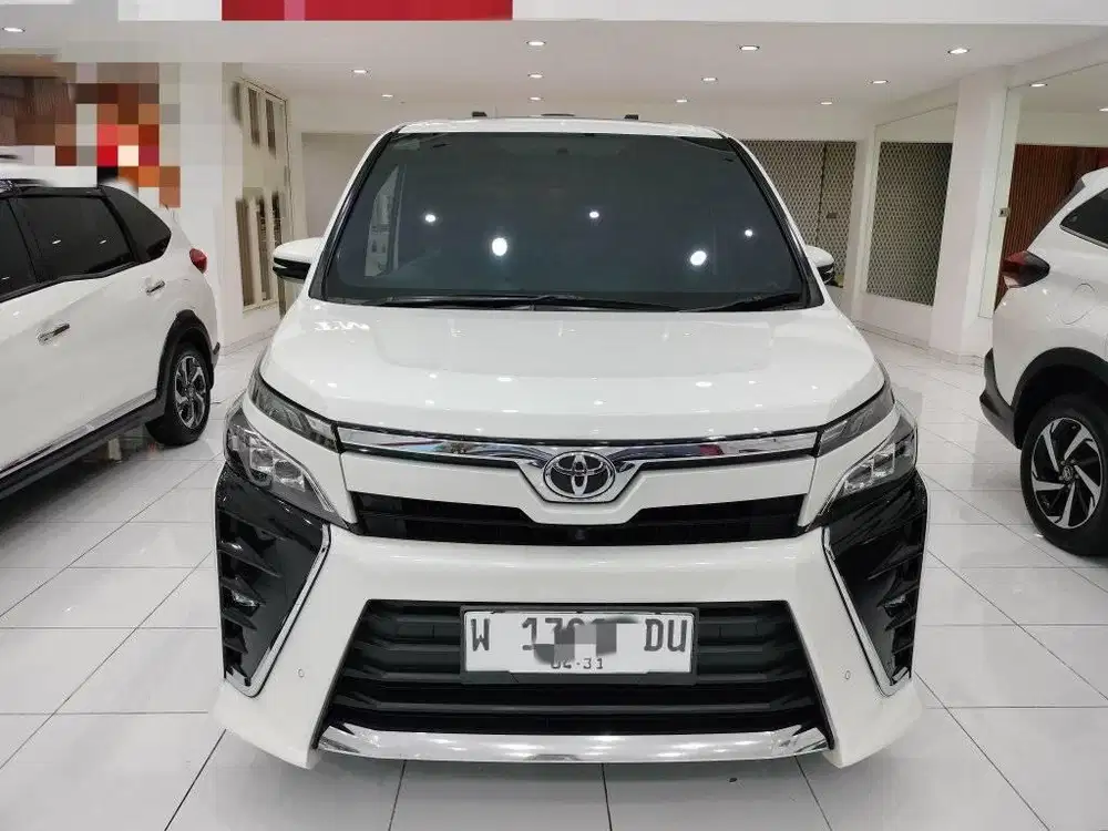 Toyota Voxy 2.0 Bensin Matic/At 2020 Super Terawat Siap Pakai