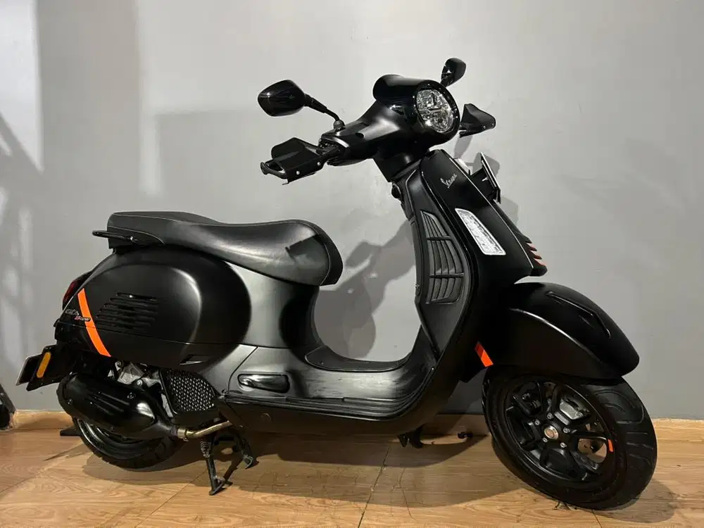 KM 1000 PERAK VESPA GTS S 150 ABS ASR KEYLESS SUPER LIKE NEW TH 2025