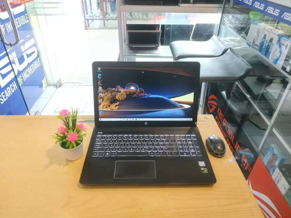 FOR SALE LAPTOP HP PAVILION 15-CB092TX CORE i7 RAM 16GB NVIDIA