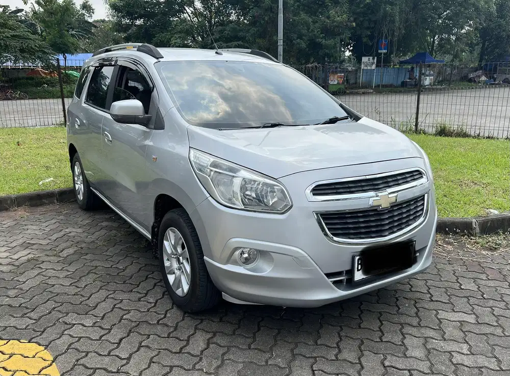 Chevrolet Spin LTZ AT 2013 Silver