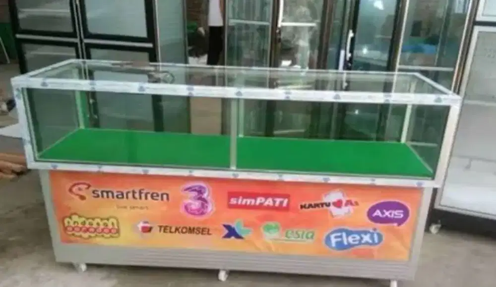 Etalase di jual murah ukuran 1,5 meter
