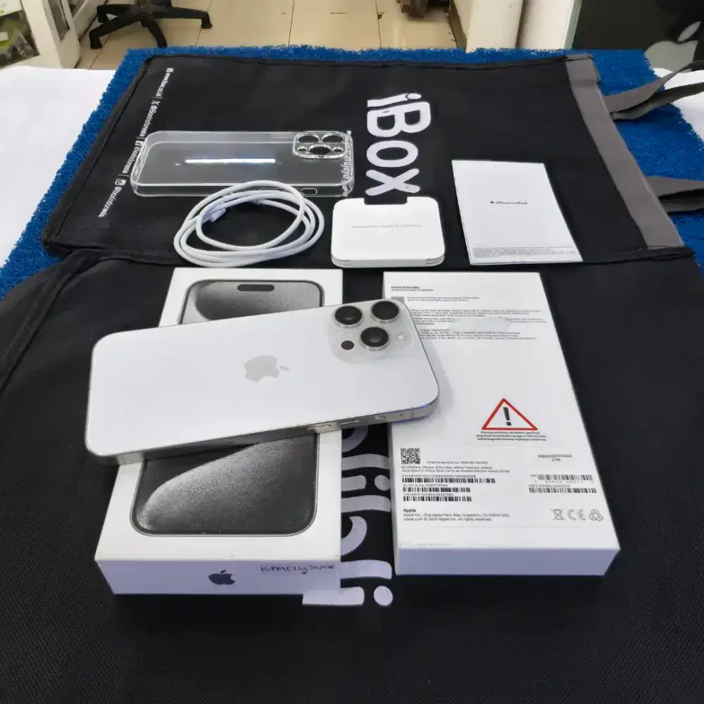 Iphone 15 Pro Max 256gb 99% Like new BH 87% CC 740 Ex Grs resmi iBox