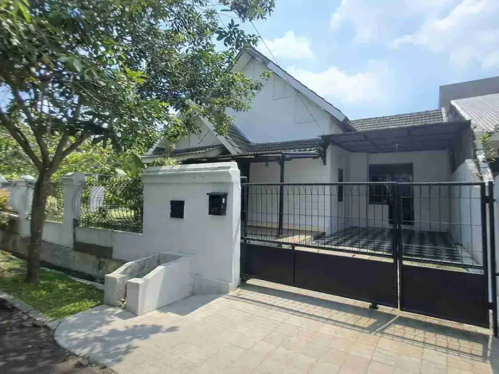 Dijual rumah bebasa banjir di cinere