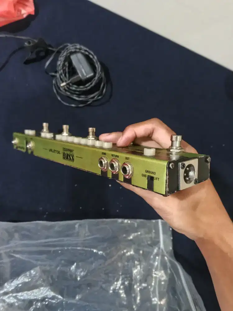 Valenton Dapper Bass