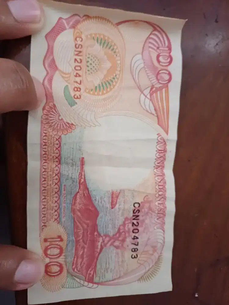 Uang kertas 100 perahu pinisi tahun 92 mulus