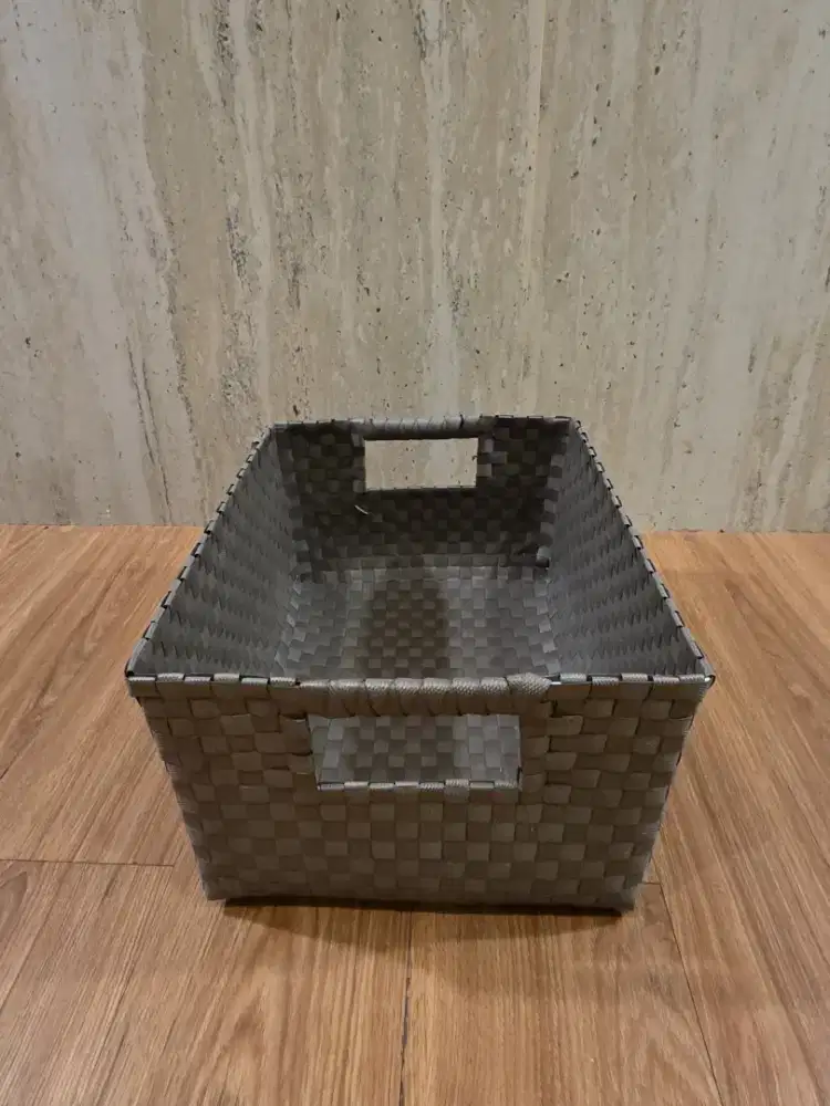 Keranjang Storage Anyaman Minimalis – Multifungsi & Estetik!