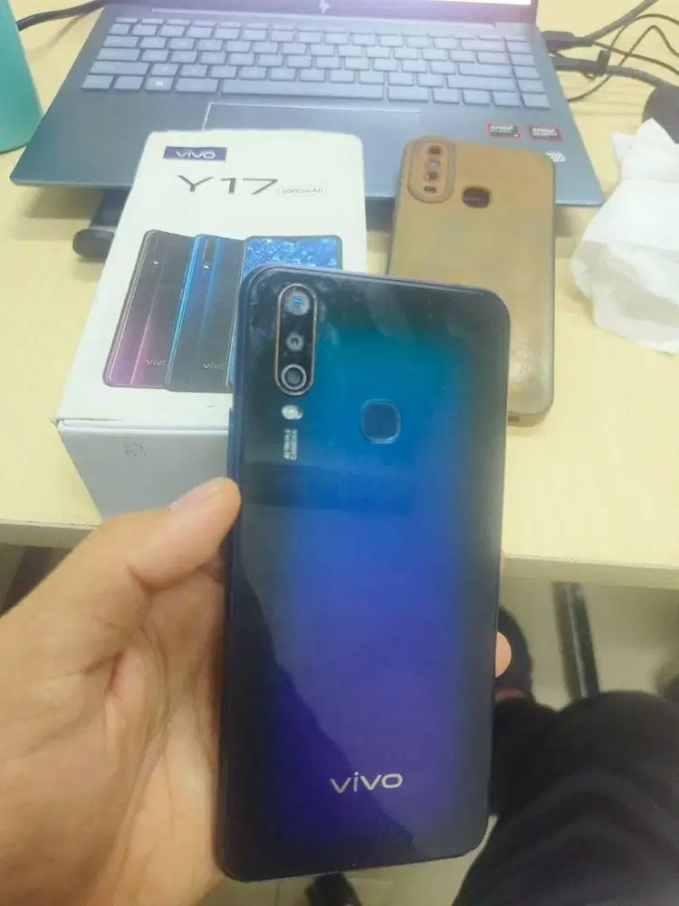 Vivo Y17 RAM 8 / 256 Jual BU Cepat