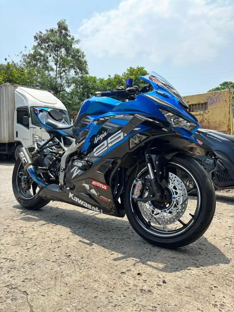 NINJA ZX25R ABS