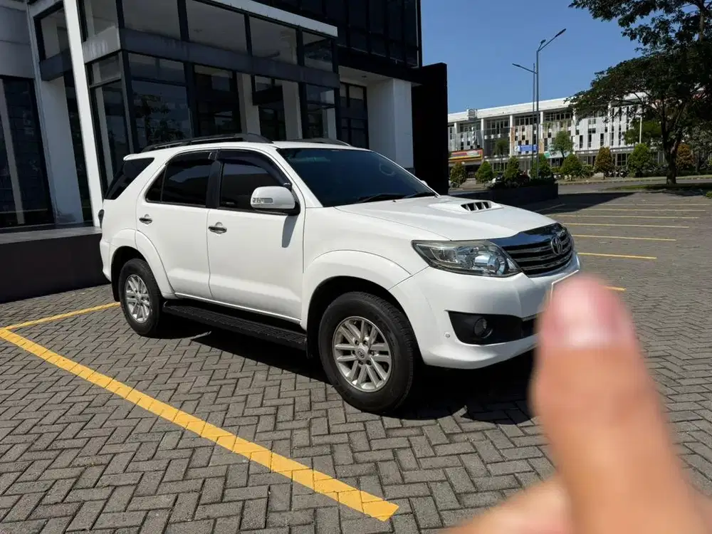 Toyota Fortuner VNT