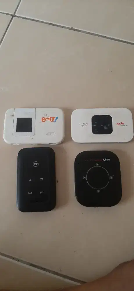Empat Modem bisa bawa kemana mana