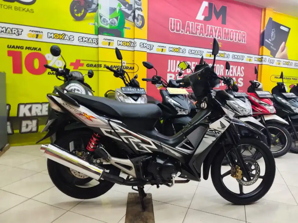 Only cash * Honda Supra X karburator tahun 2011