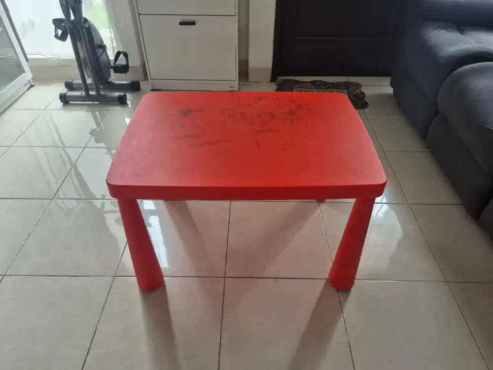 Meja Ikea Anak Preloved