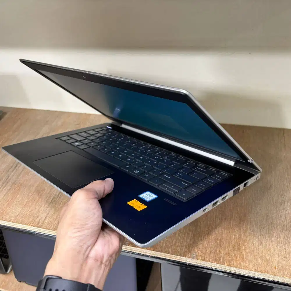 Laptop HP Probook 440 G5 Intel core i5 - 8250U Ram 8gb DDR4 SSD 256gb