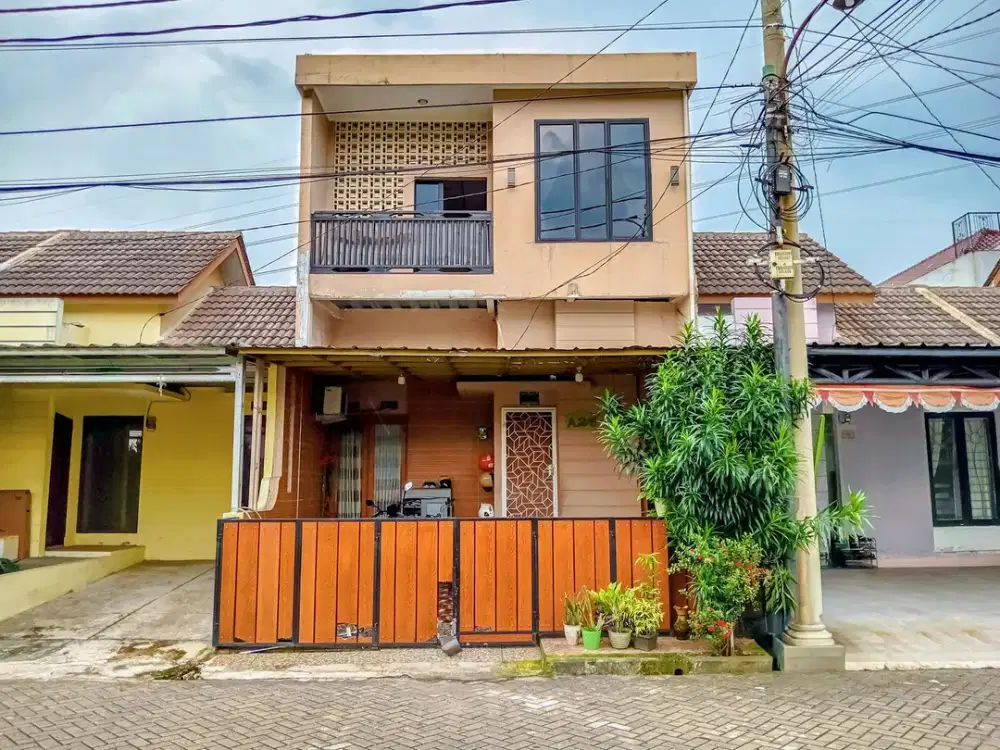 Rumah 2 Lantai SHM 15 menit ke Living Plaza Pamulang Bisa KPR J-42089