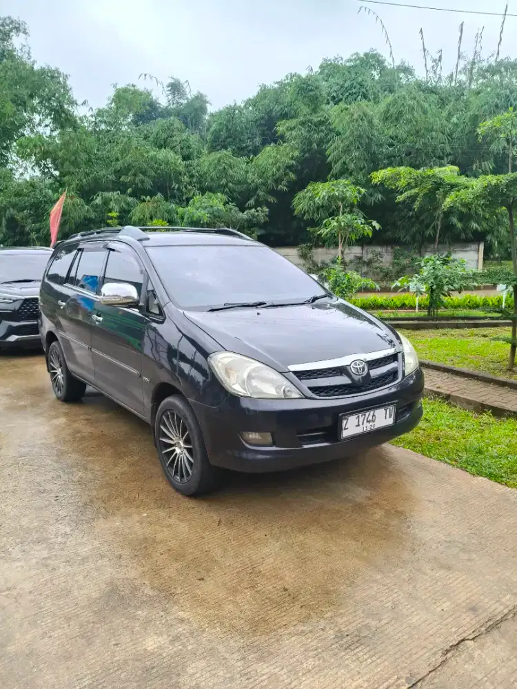 Toyota kijang innova euro 2008 AT