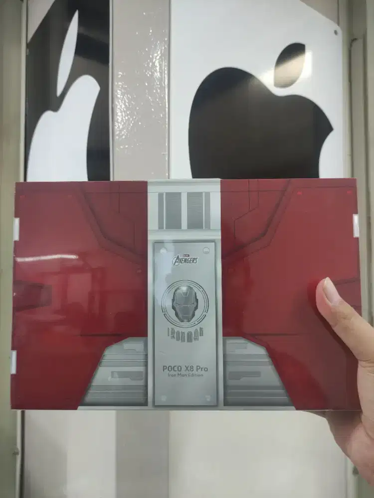 Poco X8 pro Ironman edition 12/512