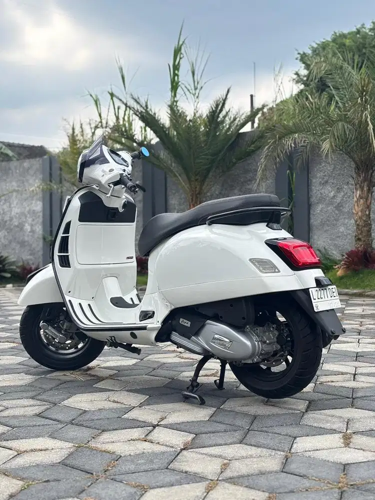 Vespa GTS 150 Super Sport ABS Keyless 2024 Odo 800 Koko Motor