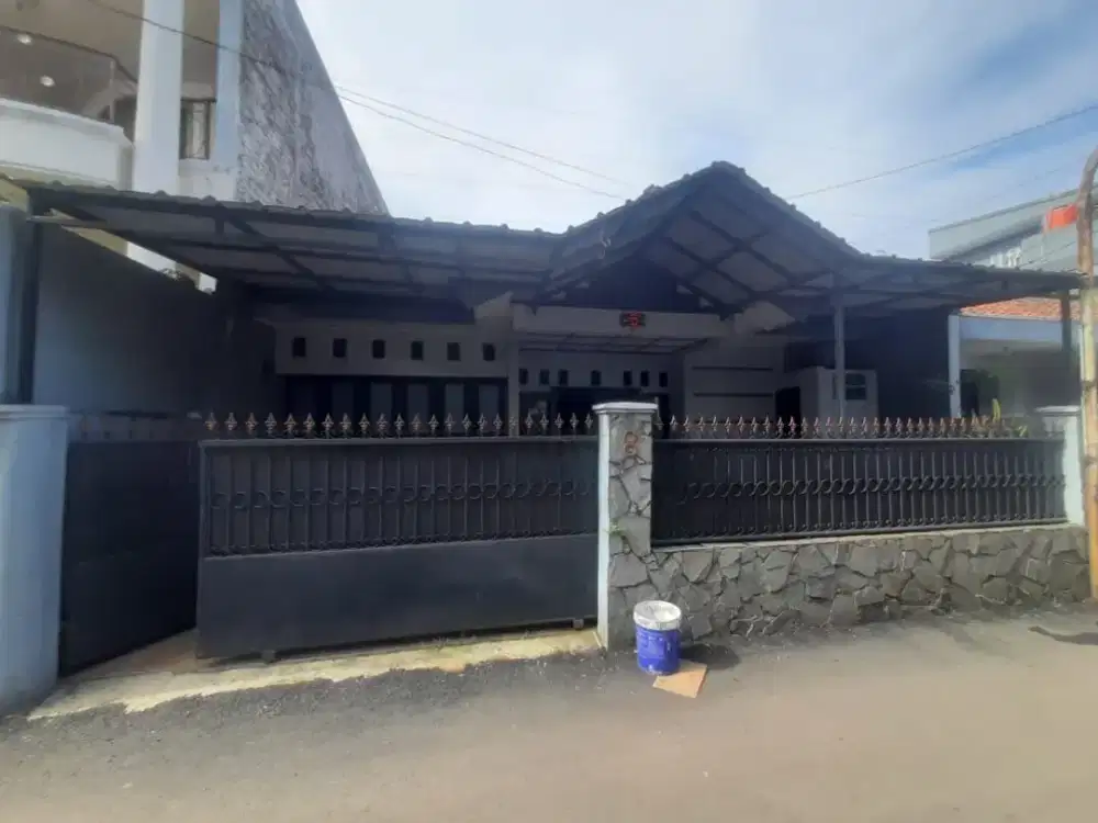 DIJUAL RUMAH M.TOHA (1 M)