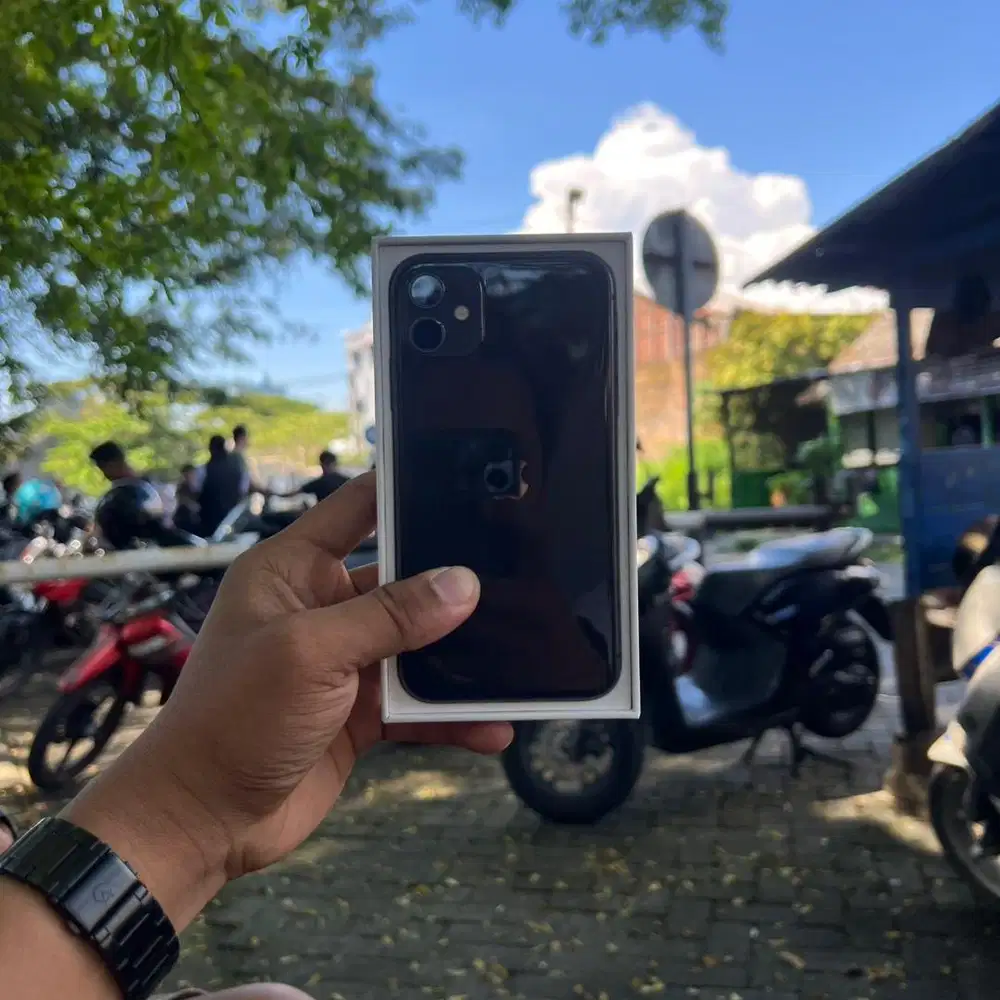 iPhone 11 64GB Black resmi ibox