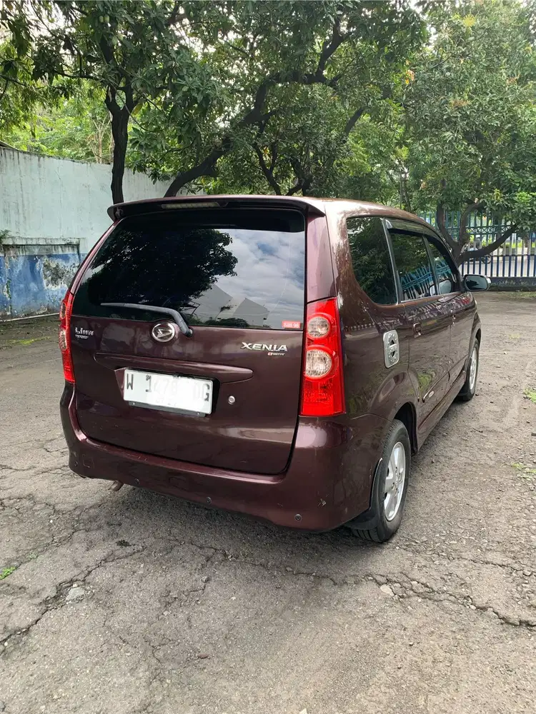 Daihatsu Xenia 2010 Bensin