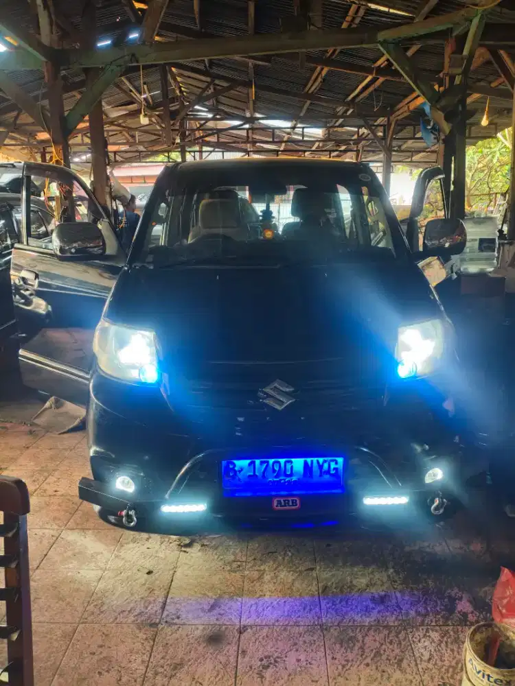 APV Arena SGX Luxury Matic Istimewa