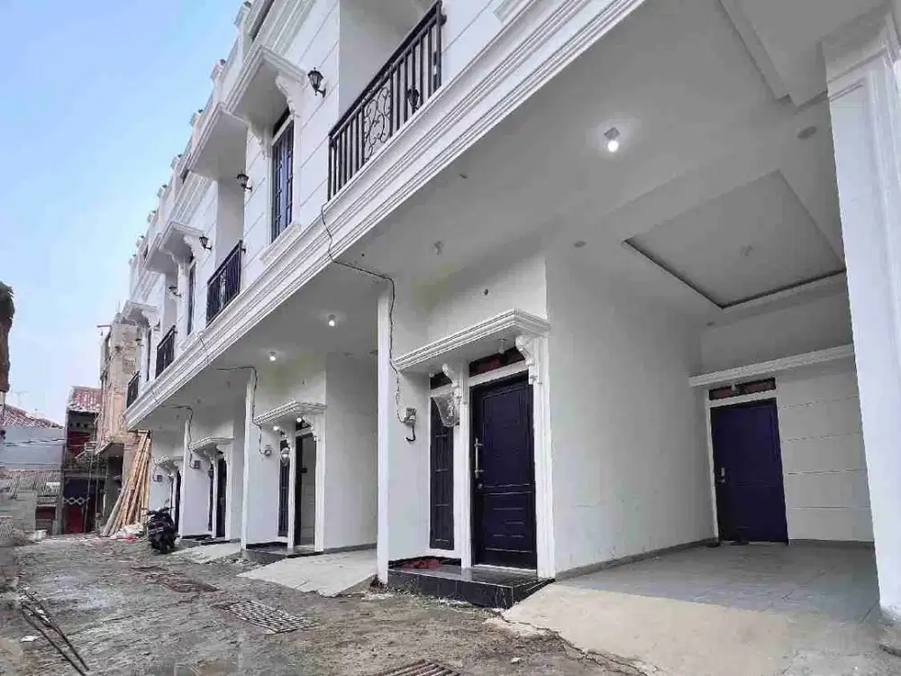 Rumah Baru Murah Full Rooftop DiCondet Jakarta Timur