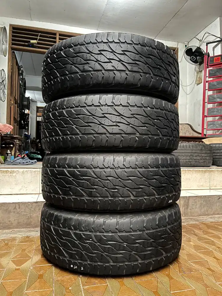 Ban Bridgestone Dueler A/T  265 65 r17  4Pcs