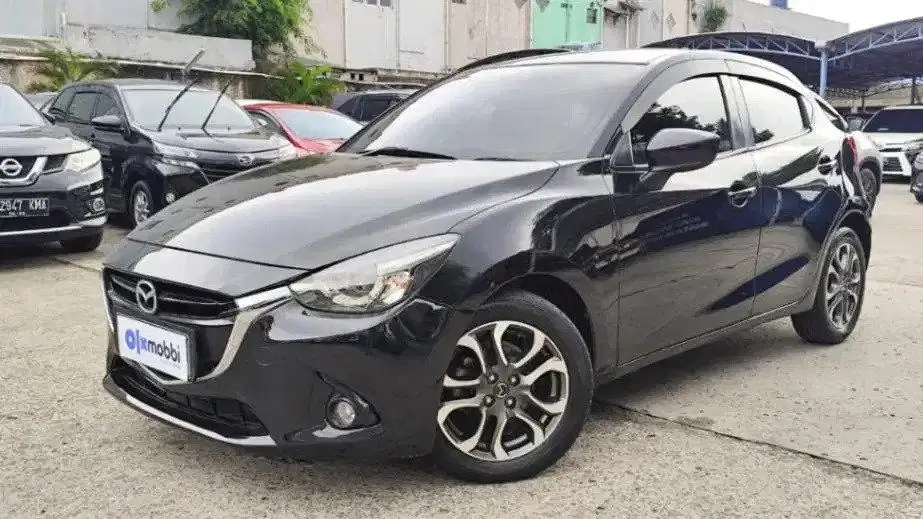 DP RENDAH - Mazda 2 1.5 Skyactiv Bensin-AT 2014