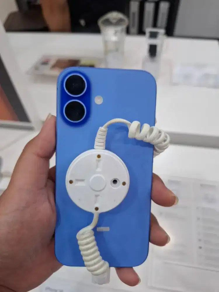 Dapatkan promo iPhone 16 basic dengan cicilan Homecredit