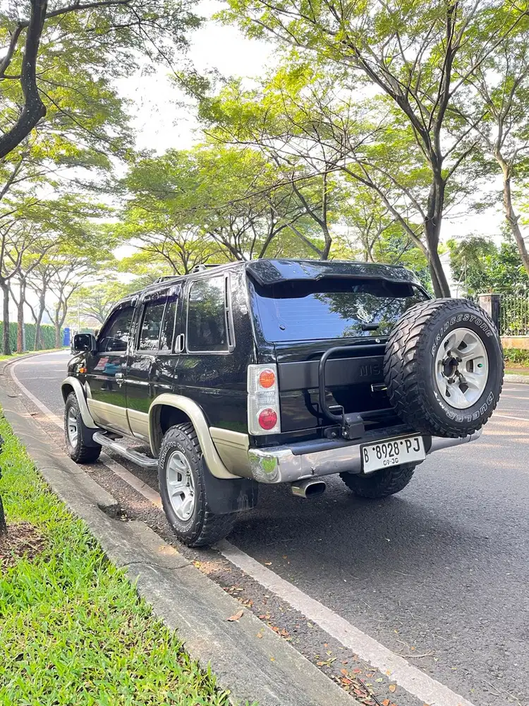 Nissan Terrano 2000 Bensin