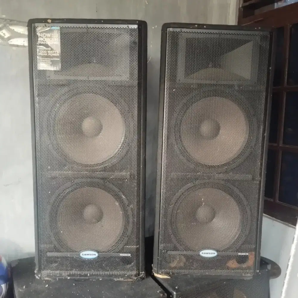 Samson Resound HD RS215HD