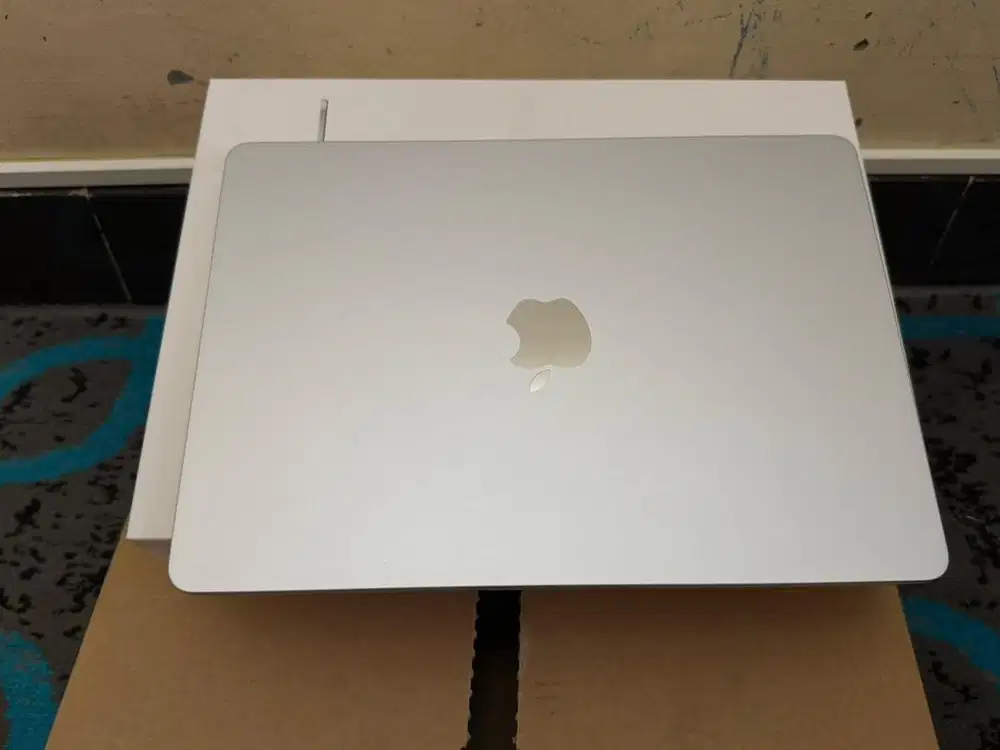 Macbook Air M4 2025 16/512GB ibox