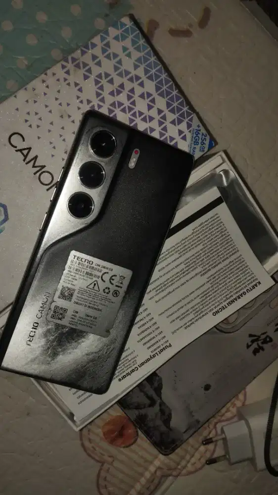 Tecno Camon 40 8/256